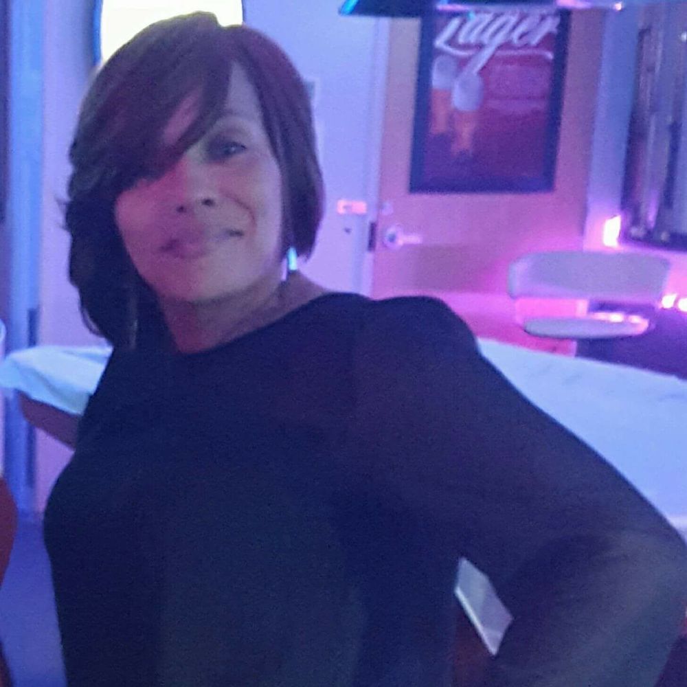 Meet your Posher, Gyla